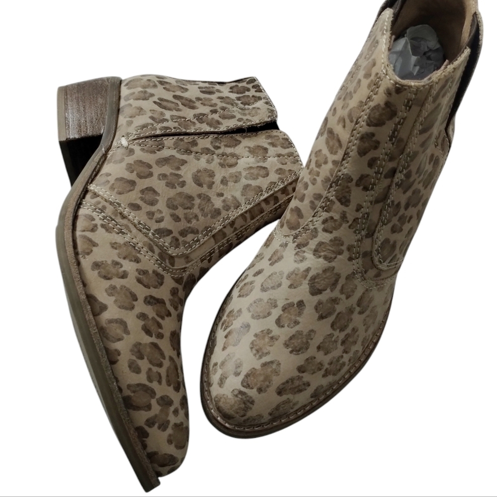 Matisse Women's Fury Leather‎ Leopard Print Ankle Bootie size 8½M Wild Western